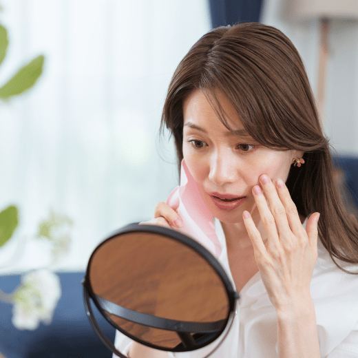 眉メイクが苦手な方や、忙しい40代５０代女性のための時短美容。北九州・下関の医療アートメイクで朝の眉メイクの時間を短縮しストレスを解消。看護師がアートメイクをおこなうことでワーカーホリックな女性の清潔感を維持。