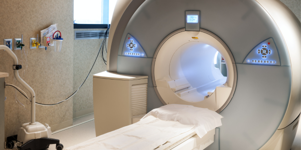 下関で医療アートメイクを提供している吉村ひろ美が解説するMRIの安全性について